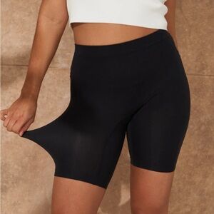 Thigh Society 7 inch “The Staple” in black size XL/2XL